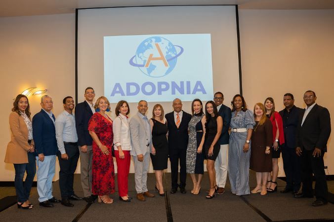 ADOPNIA - Quienes Somos
